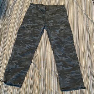 Men’s Blue Camo Cargo Pants w/ Adjustable Bottoms 34x30